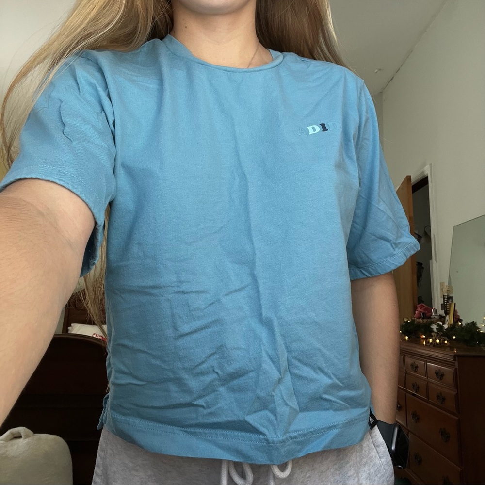 Adidas tee